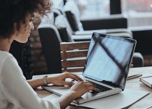 Pros and Cons of eLearning